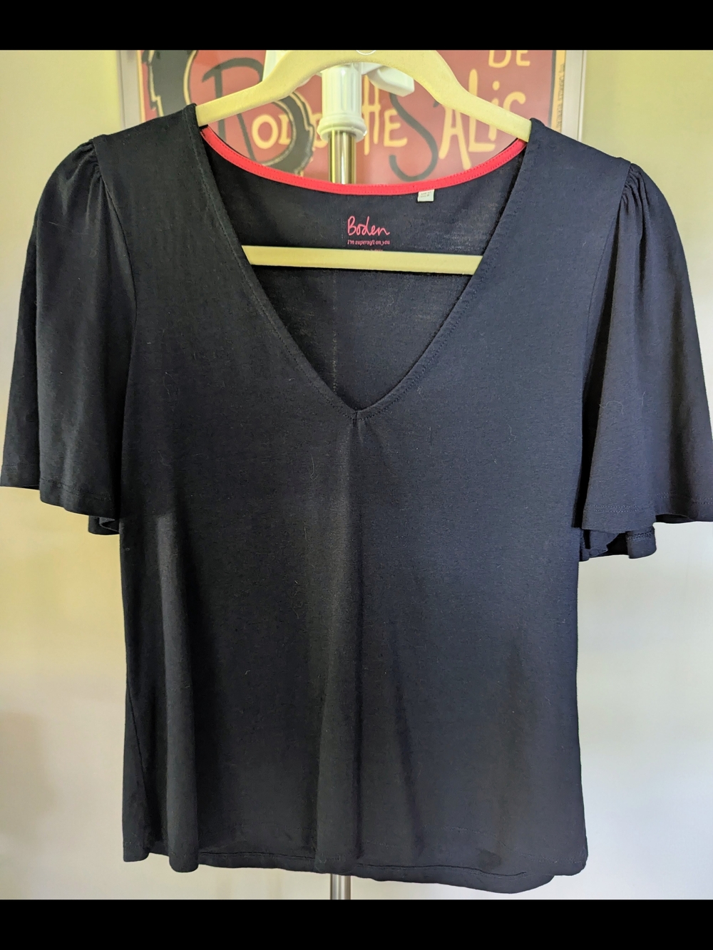Boden Navy Supersoft V-Neck Flutter Sleeve Top Size Small $15